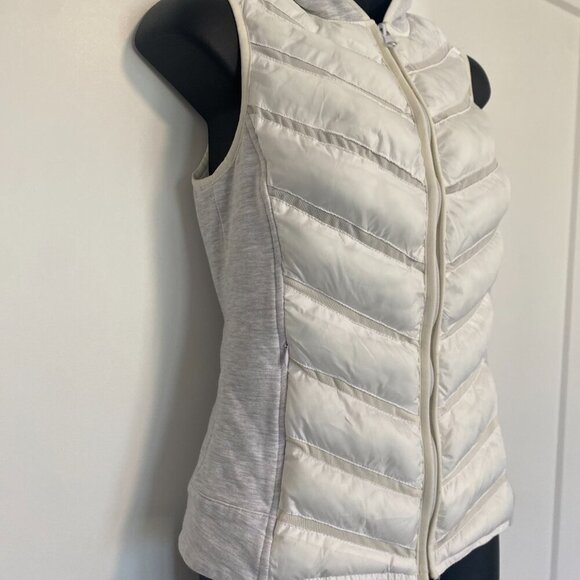 NWOT Blanc Noir White Quilted Hoodie Lightweight Jacket Vest‎ Women's Size Small - Picture 2 of 8